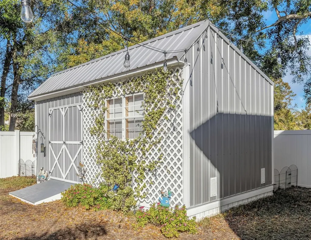 1008 Greenleaf Way Tarpon Springs FL 34689