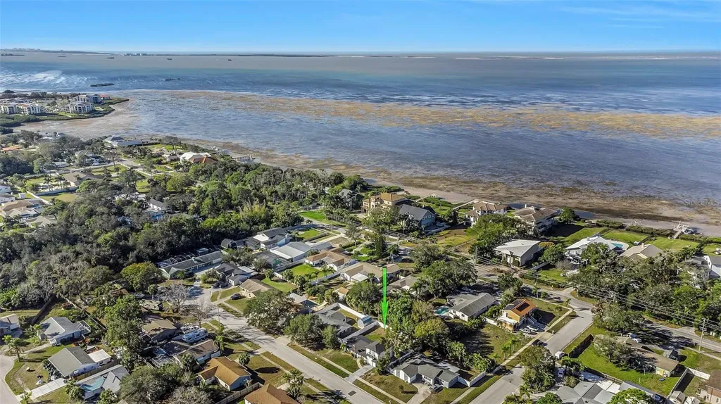 1008 Greenleaf Way Tarpon Springs FL 34689