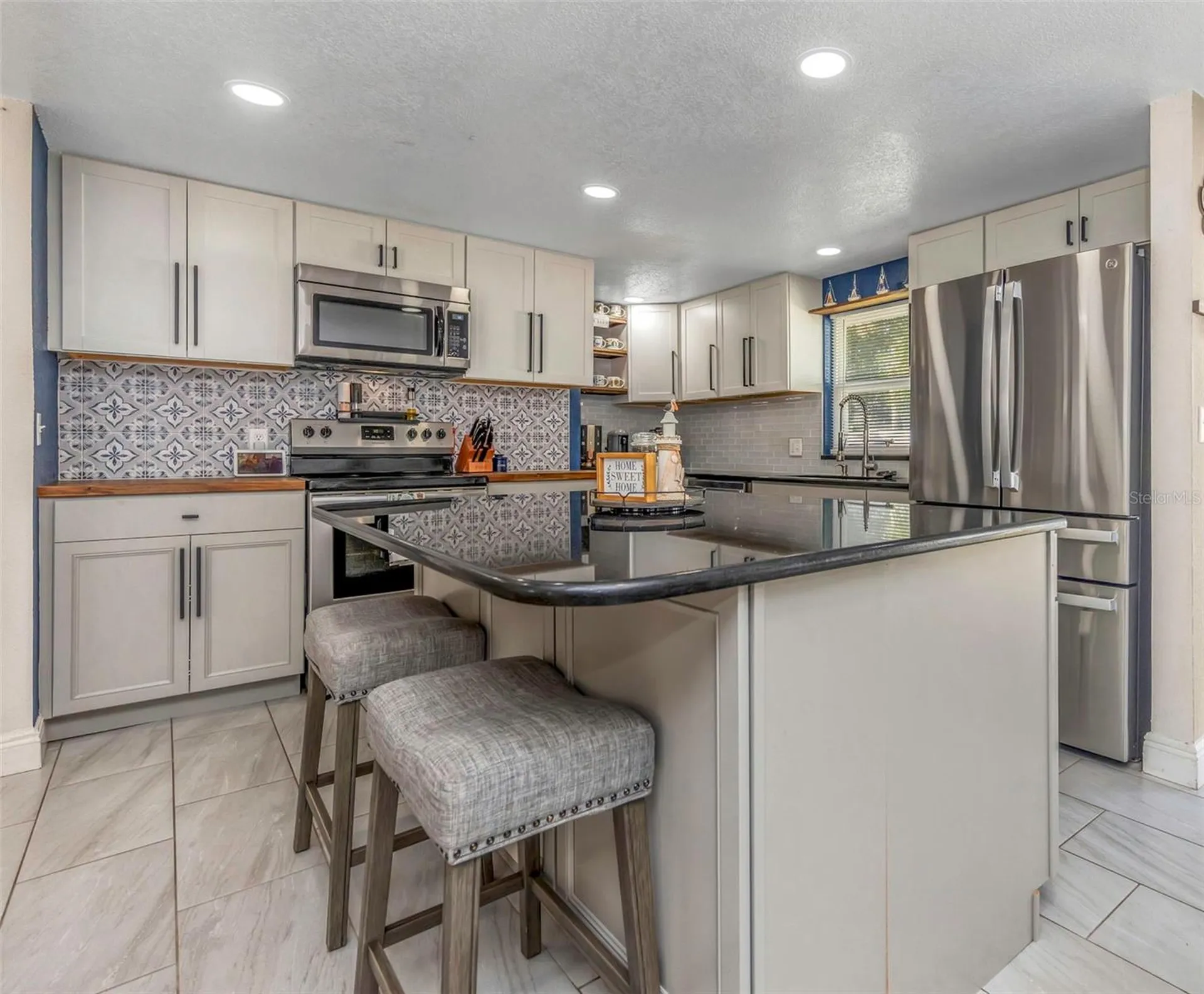 1008 Greenleaf Way Tarpon Springs FL 34689