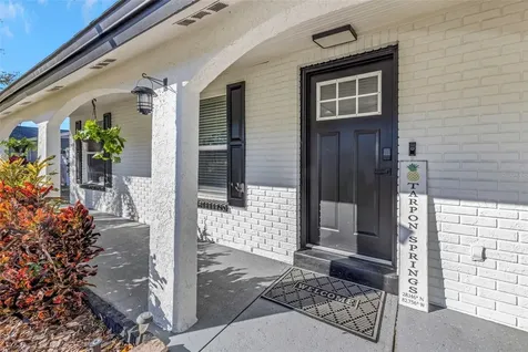 1008 Greenleaf Way Tarpon Springs FL 34689