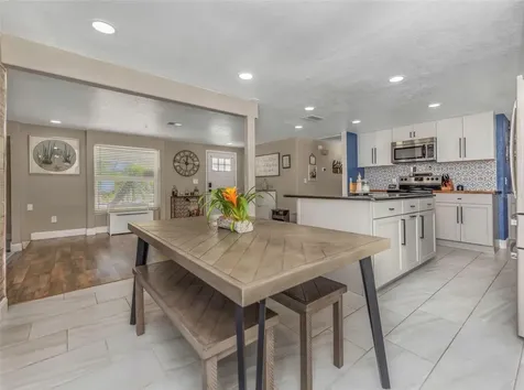 1008 Greenleaf Way Tarpon Springs FL 34689