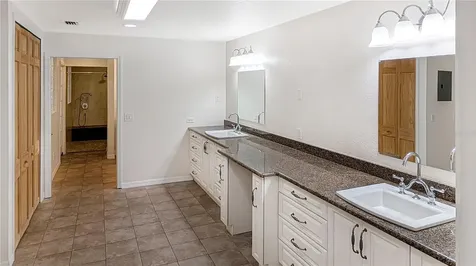 7129 Oakwind Drive Orlando FL 32818