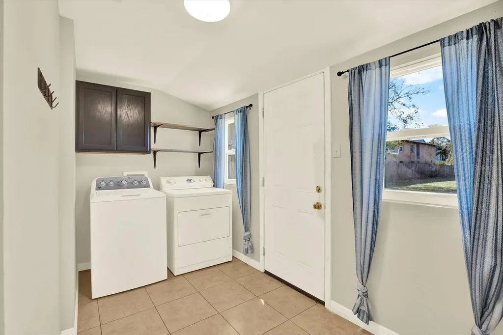 11404 N 52nd Street Tampa FL 33617