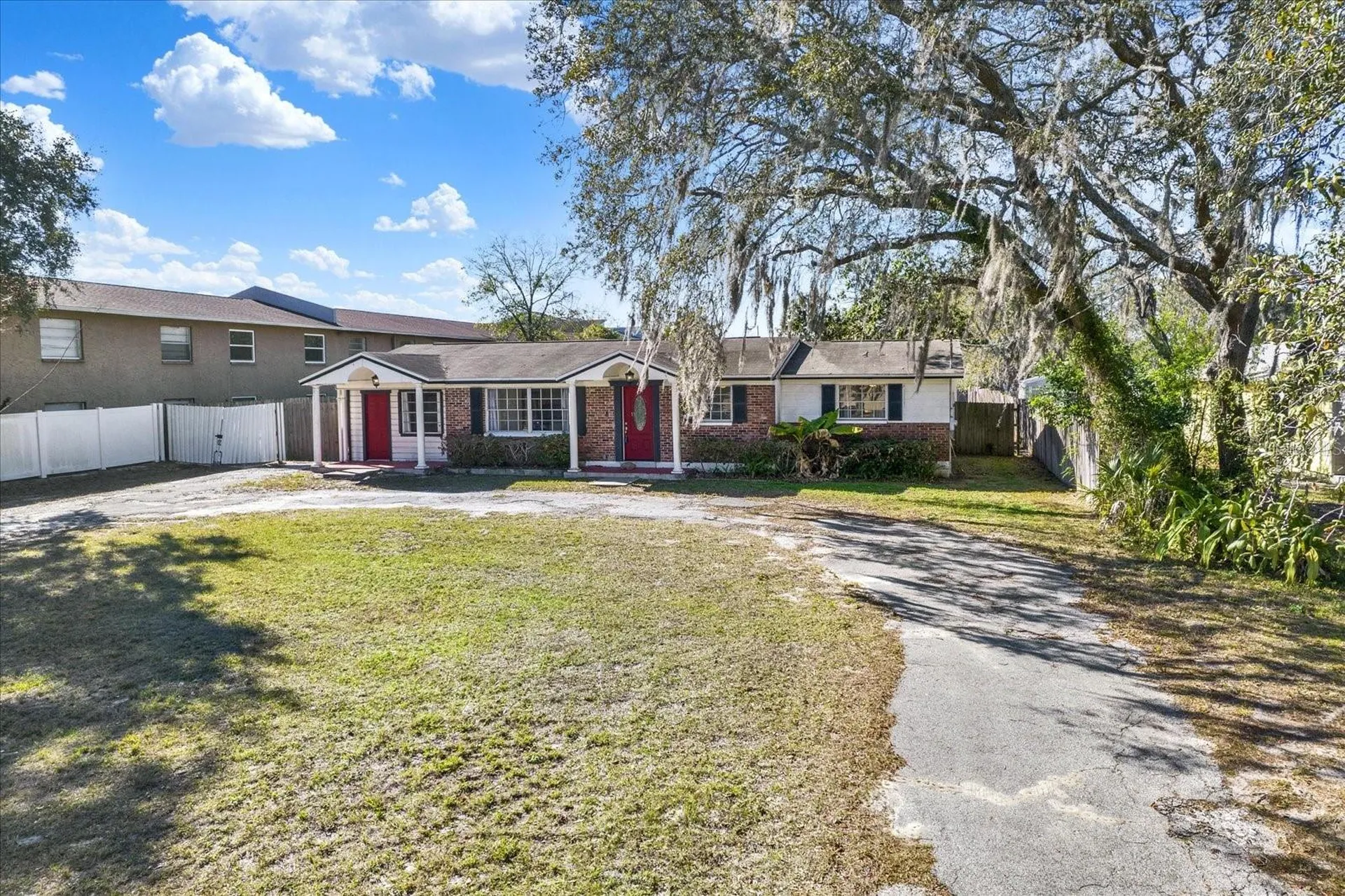 11404 N 52nd Street Tampa FL 33617
