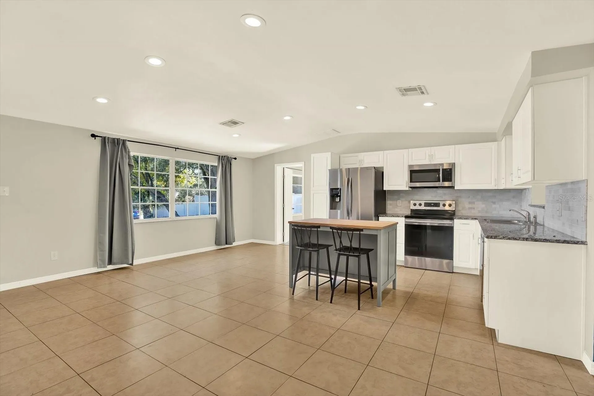 11404 N 52nd Street Tampa FL 33617