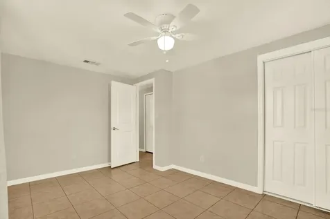 11404 N 52nd Street Tampa FL 33617
