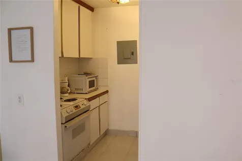 6410 Ave Isla Verde Carolina PR 00979