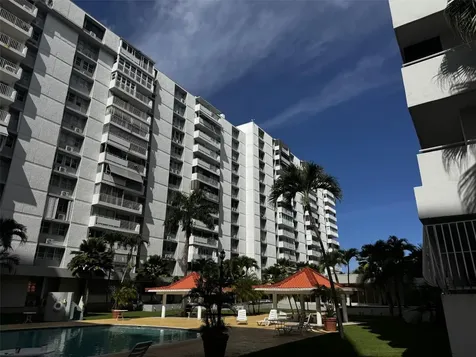 6410 Ave Isla Verde Carolina PR 00979