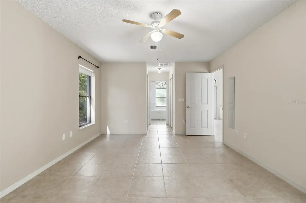 1724 E Mckinley Street Hernando FL 34442