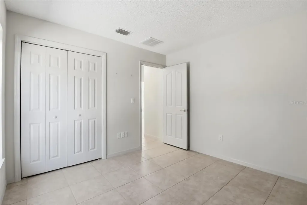 1724 E Mckinley Street Hernando FL 34442