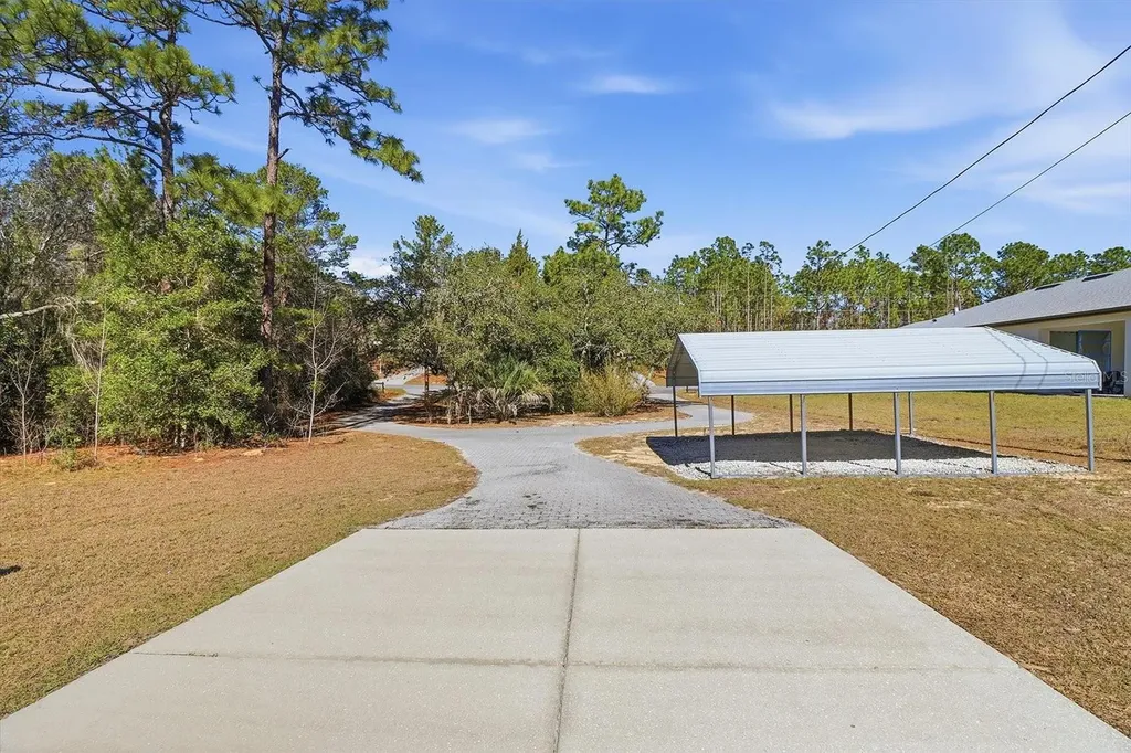 1724 E Mckinley Street Hernando FL 34442