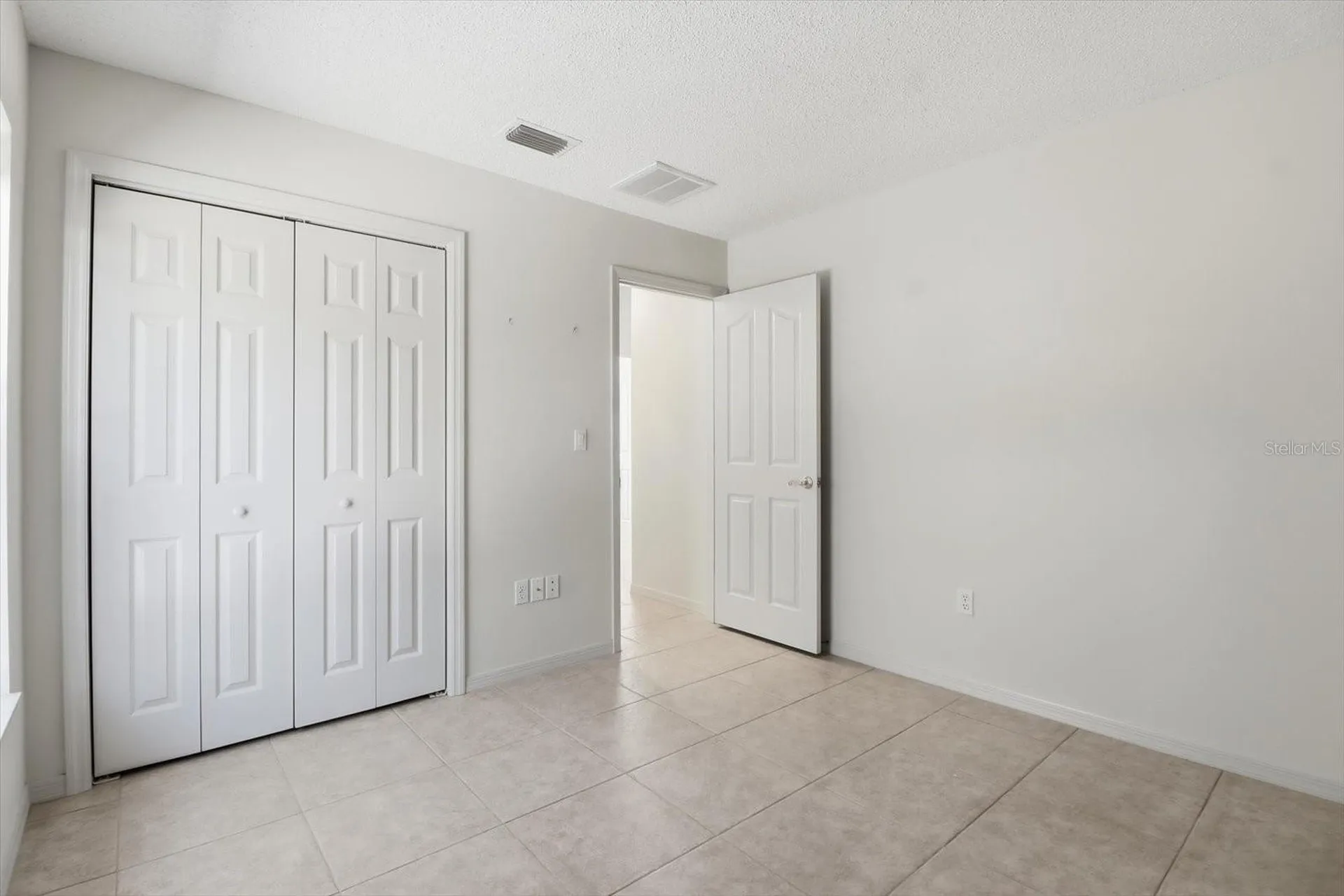 1724 E Mckinley Street Hernando FL 34442