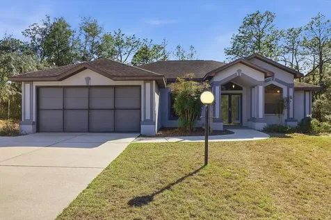 1724 E Mckinley Street Hernando FL 34442