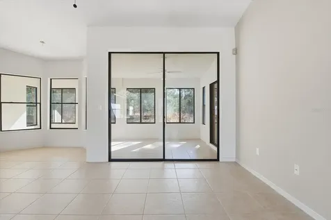 1724 E Mckinley Street Hernando FL 34442