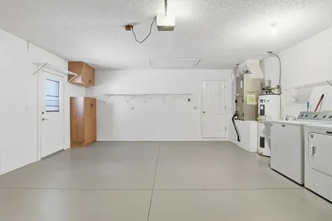 1724 E Mckinley Street Hernando FL 34442