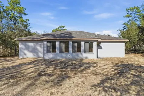1724 E Mckinley Street Hernando FL 34442