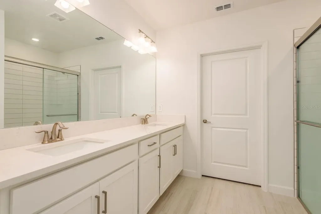 10728 Gable Dig Loop San Antonio FL 33576