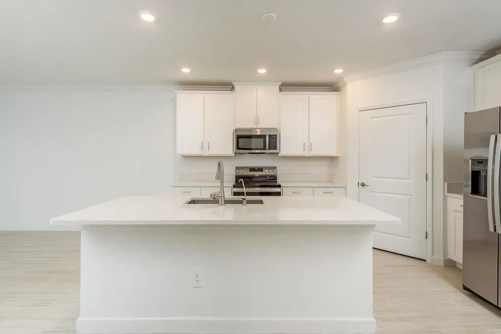 10728 Gable Dig Loop San Antonio FL 33576