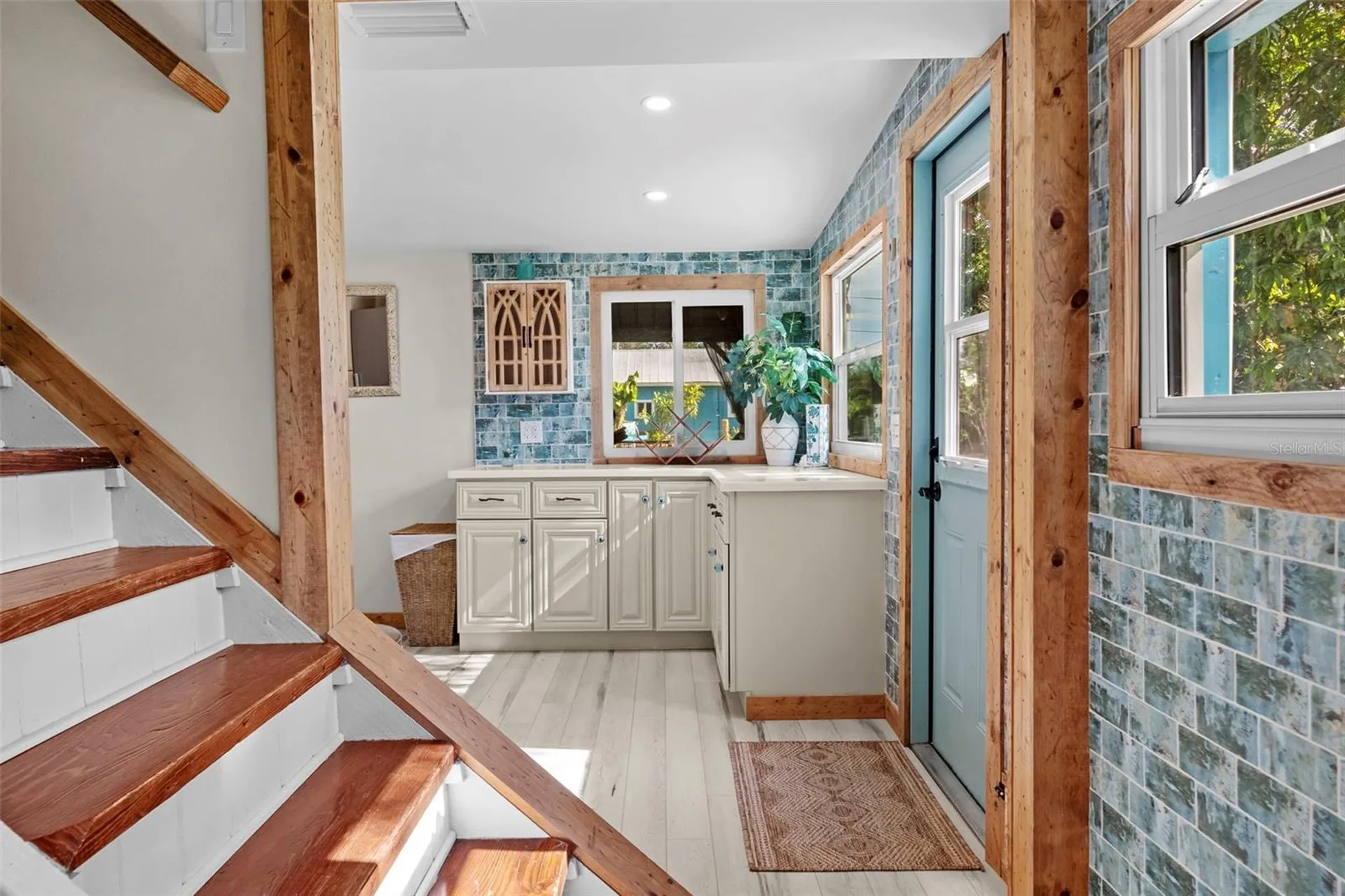 105 Tucker Avenue Sarasota FL 34232