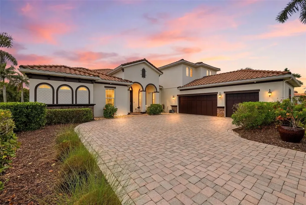 306 172nd Street E Bradenton FL 34212