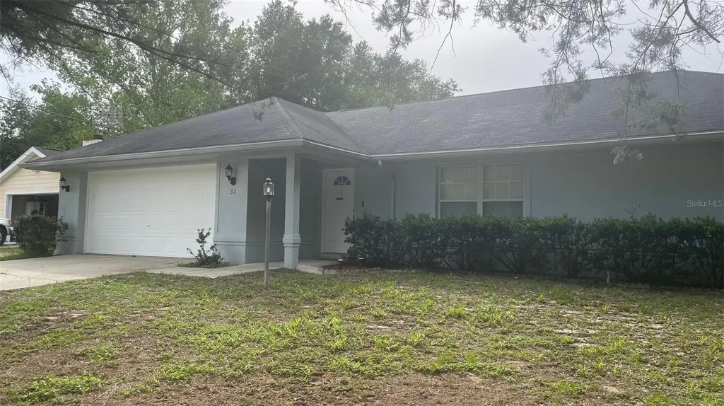32 Almond Drive Ocala FL 34472