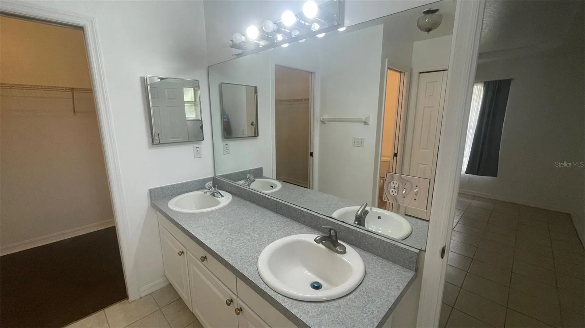 32 Almond Drive Ocala FL 34472