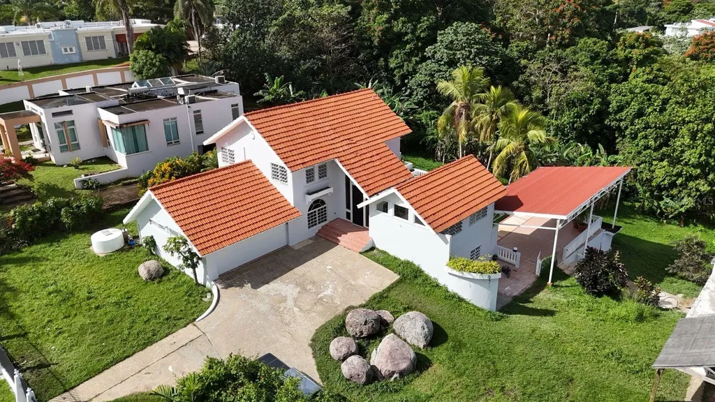 151 Alturas Tejas Las Piedras PR 00771