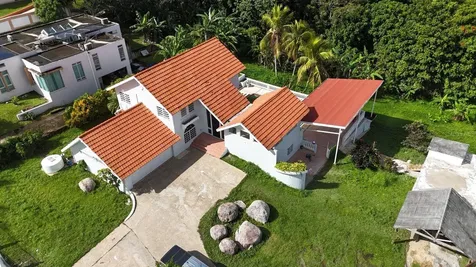 151 Alturas Tejas Las Piedras PR 00771
