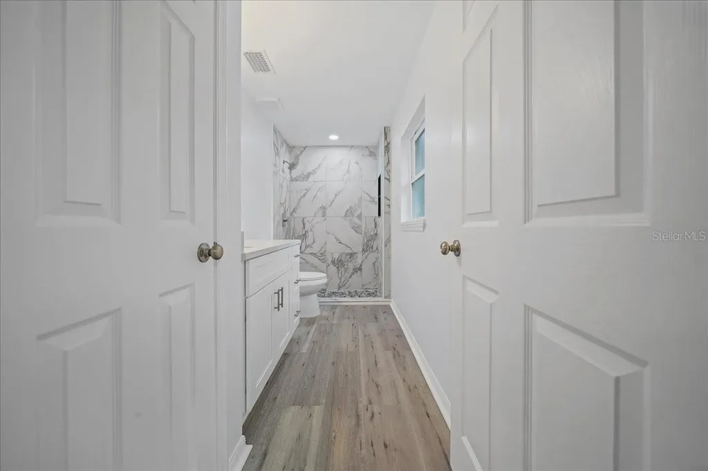 35 Sequoia Trail Ocklawaha FL 32179