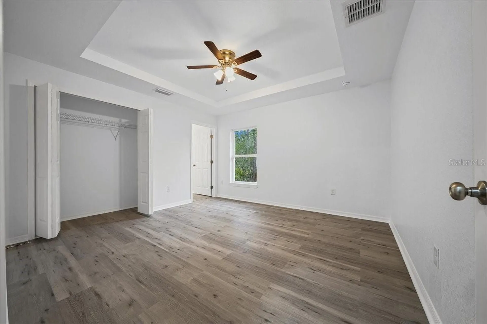 35 Sequoia Trail Ocklawaha FL 32179