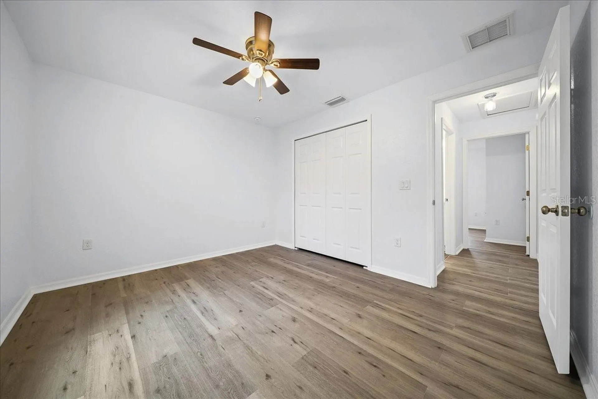 35 Sequoia Trail Ocklawaha FL 32179