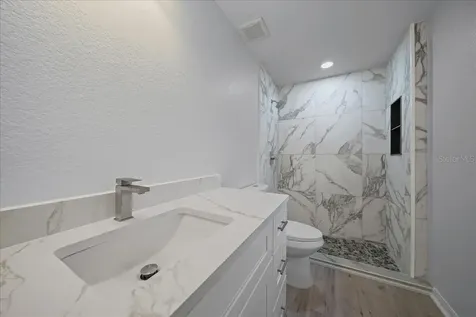35 Sequoia Trail Ocklawaha FL 32179