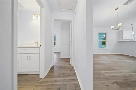 35 Sequoia Trail Ocklawaha FL 32179