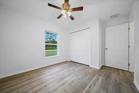 35 Sequoia Trail Ocklawaha FL 32179