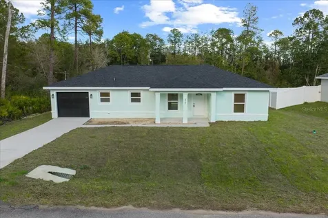 35 Sequoia Trail Ocklawaha FL 32179
