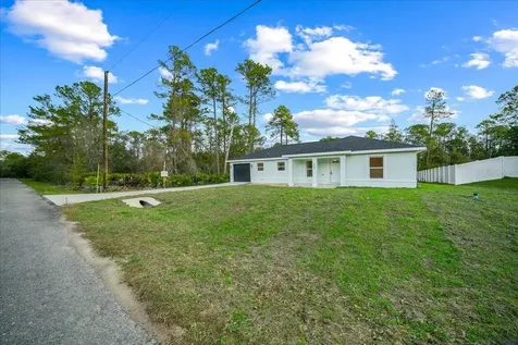 35 Sequoia Trail Ocklawaha FL 32179