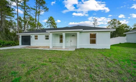 35 Sequoia Trail Ocklawaha FL 32179