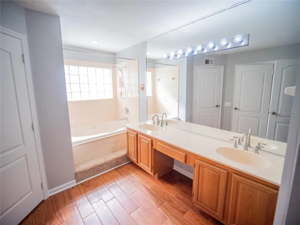 3561 Ventura Club Circle Orlando FL 32822