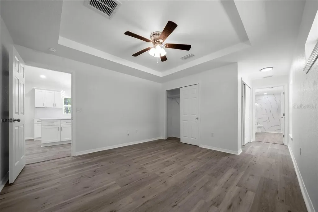 11 Sequoia Loop Place Ocklawaha FL 32179