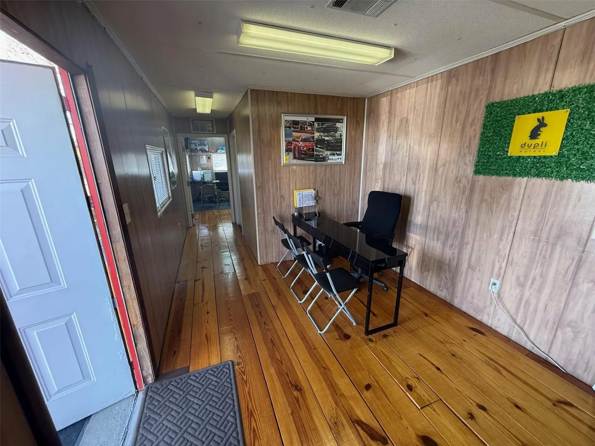 1109 N Semoran Boulevard Orlando FL 32807