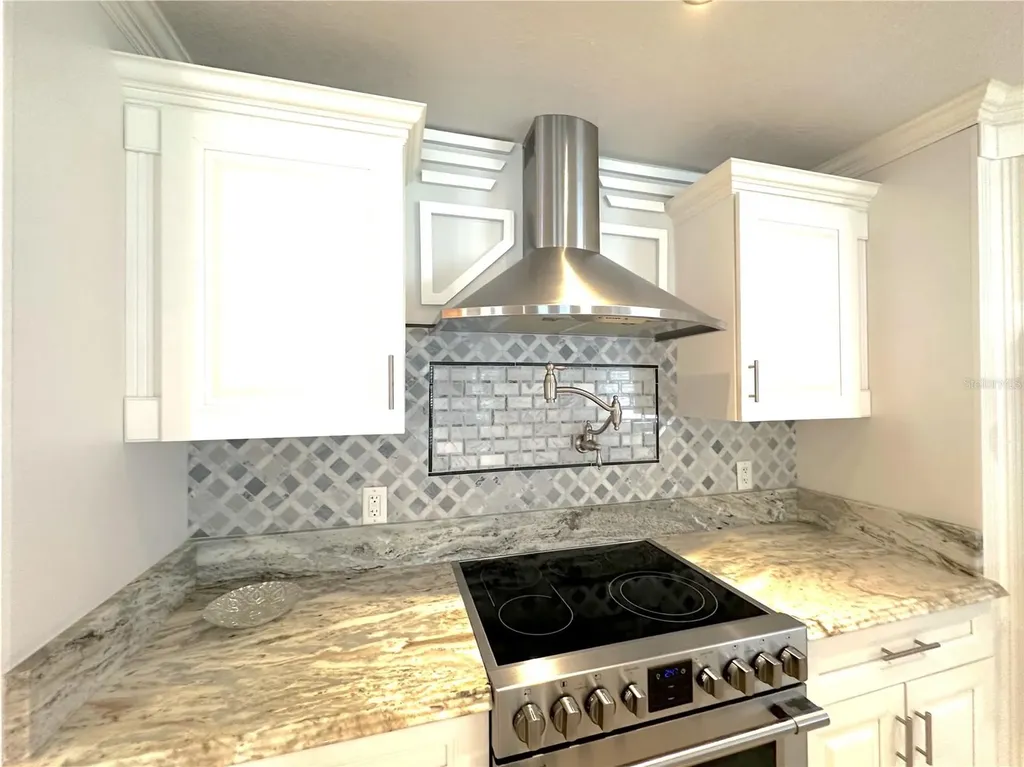 8162 Oak Park Road Orlando FL 32819