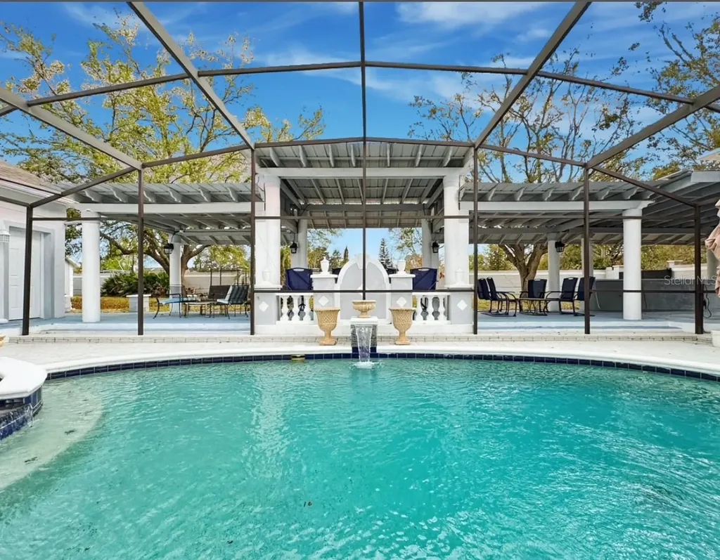 8162 Oak Park Road Orlando FL 32819