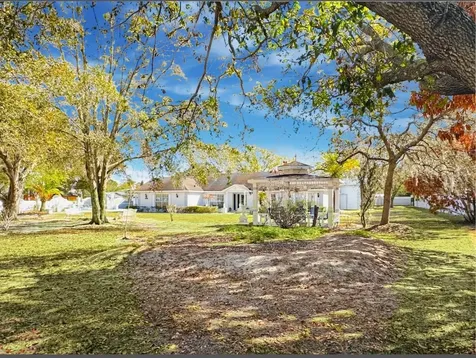8162 Oak Park Road Orlando FL 32819