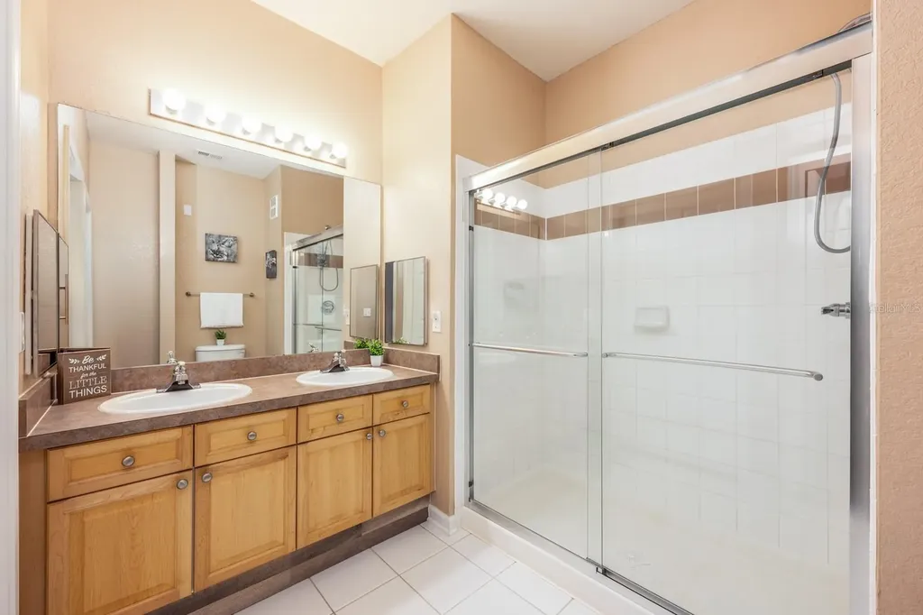 102 Terrace Ridge Circle Davenport FL 33896