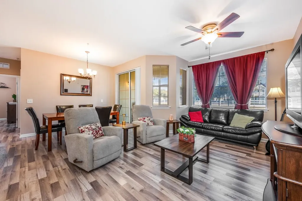 102 Terrace Ridge Circle Davenport FL 33896