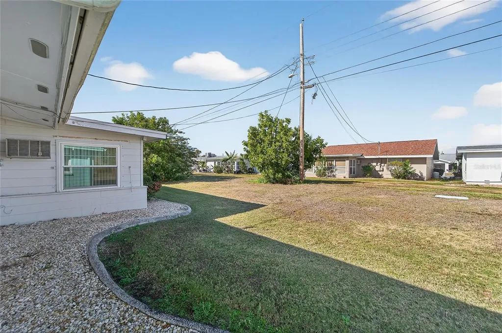1607 Council Drive Sun City Center FL 33573