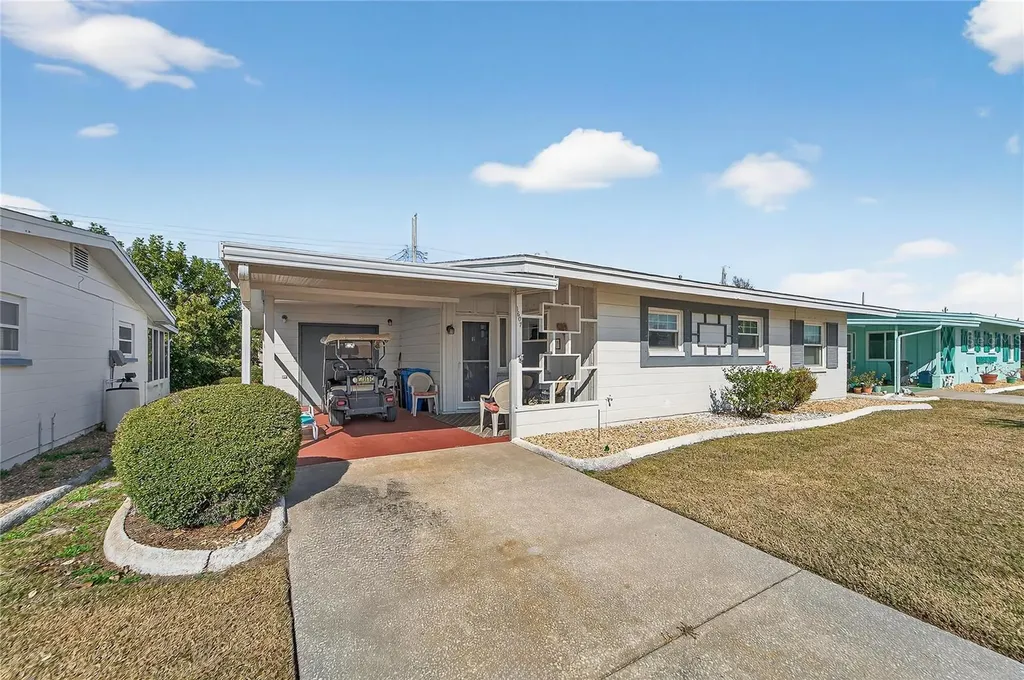 1607 Council Drive Sun City Center FL 33573
