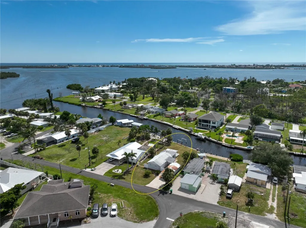 1820 Winstan Avenue Englewood FL 34223