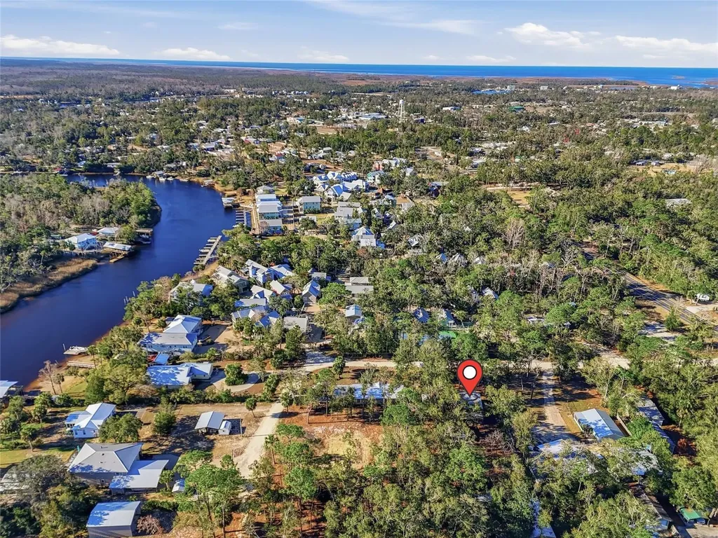 317 Cedar Street NE Steinhatchee FL 32359