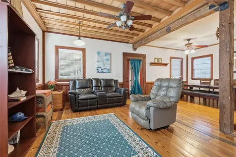 317 Cedar Street NE Steinhatchee FL 32359